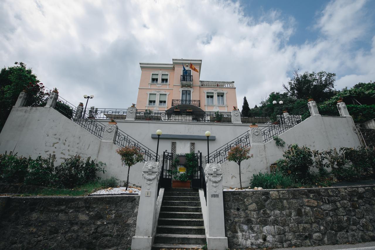Villa Lussana Teolo المظهر الخارجي الصورة